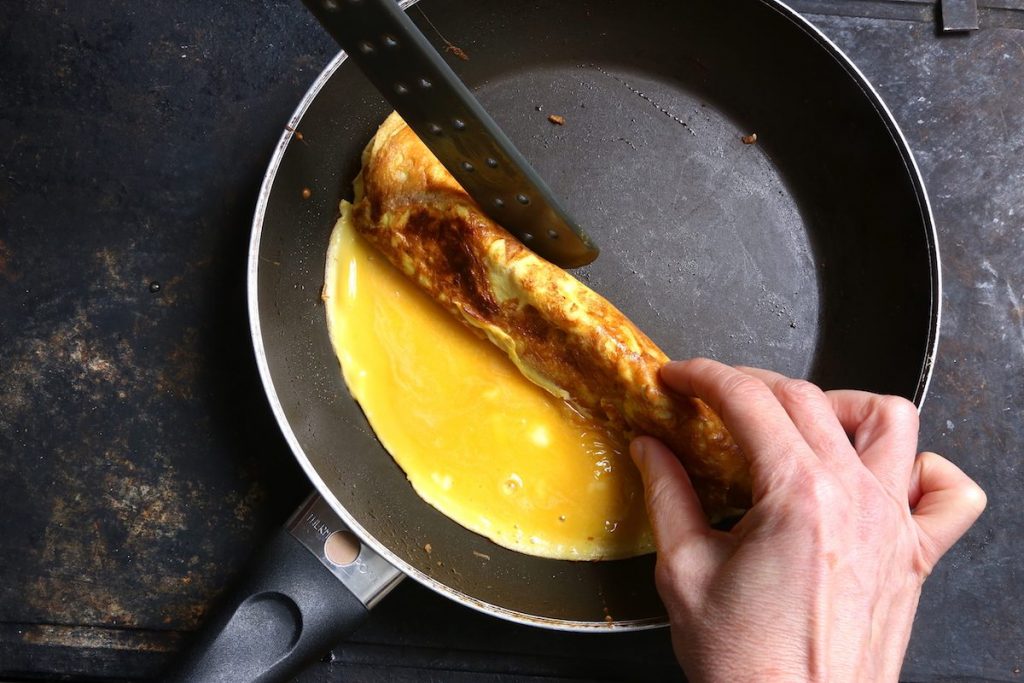 5_tamagoyaki_ arrotolare omelette © gooduria lab