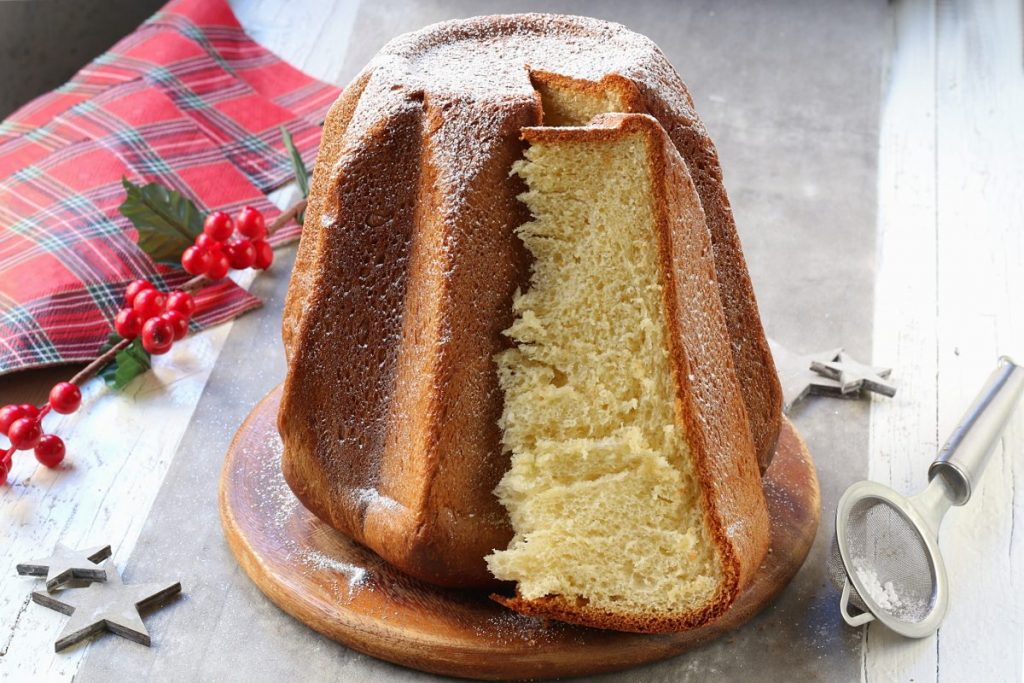 servire il pandoro