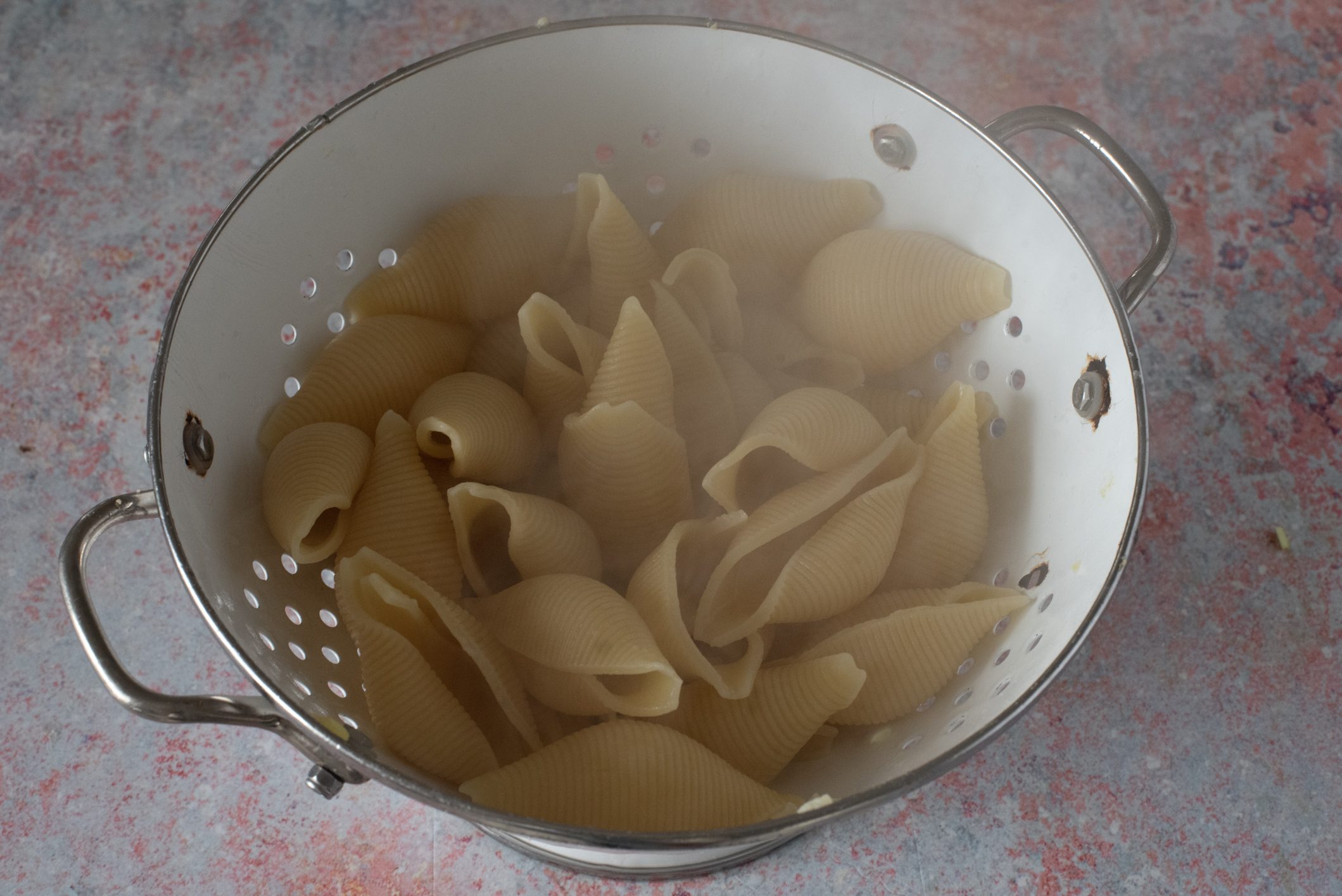 conchiglioni porri e salmone