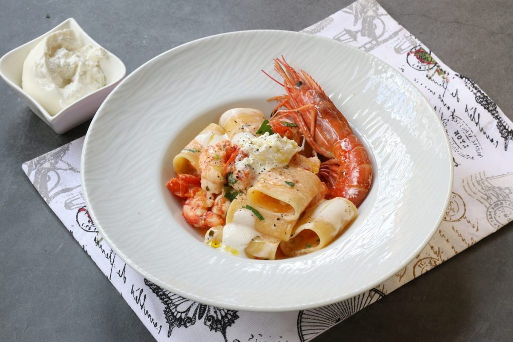 servire i paccheri