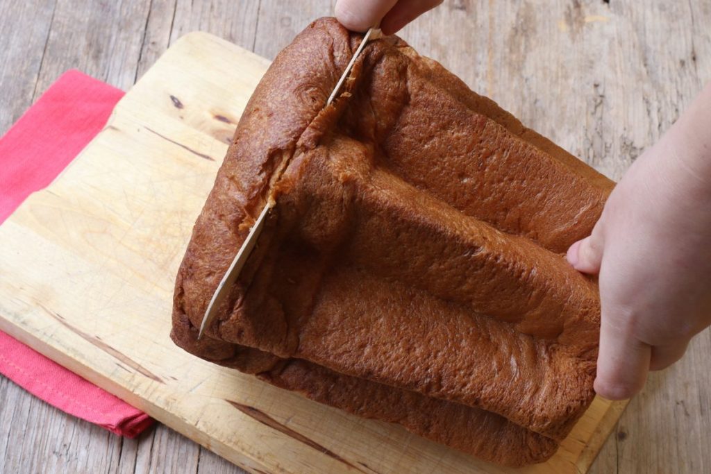 tagliare il pandoro