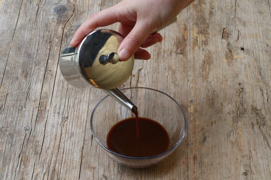 fare la bagna al caffè