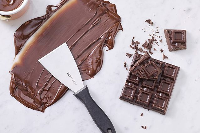 raschietto per cioccolato