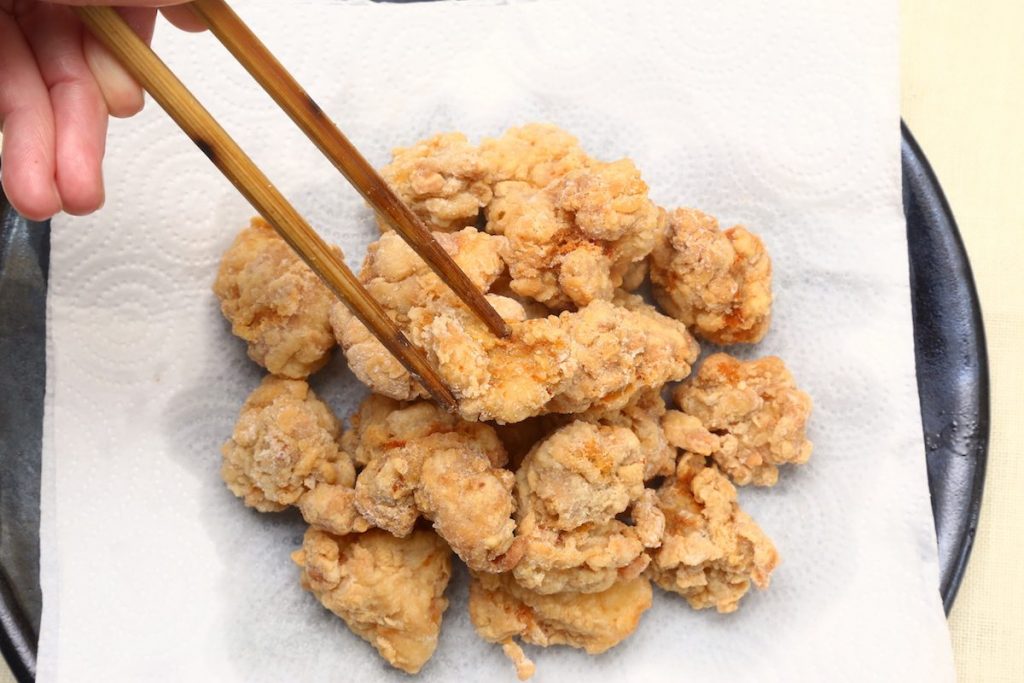 6_pollo fritto scolato_pollo fritto©Gooduria lab