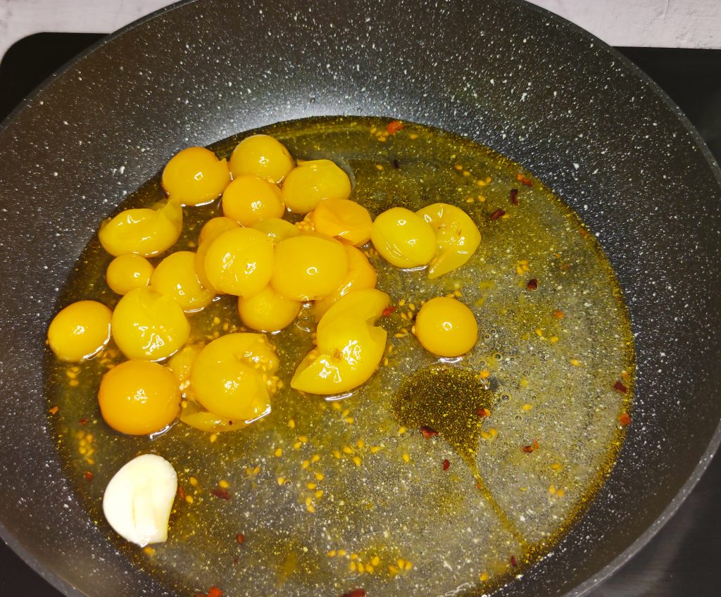 Scialatielli_bottarga_pomodorini_gialli_2