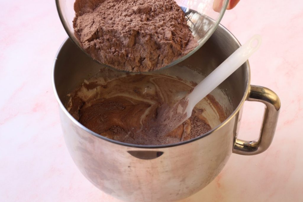 fare impasto pan di spagna