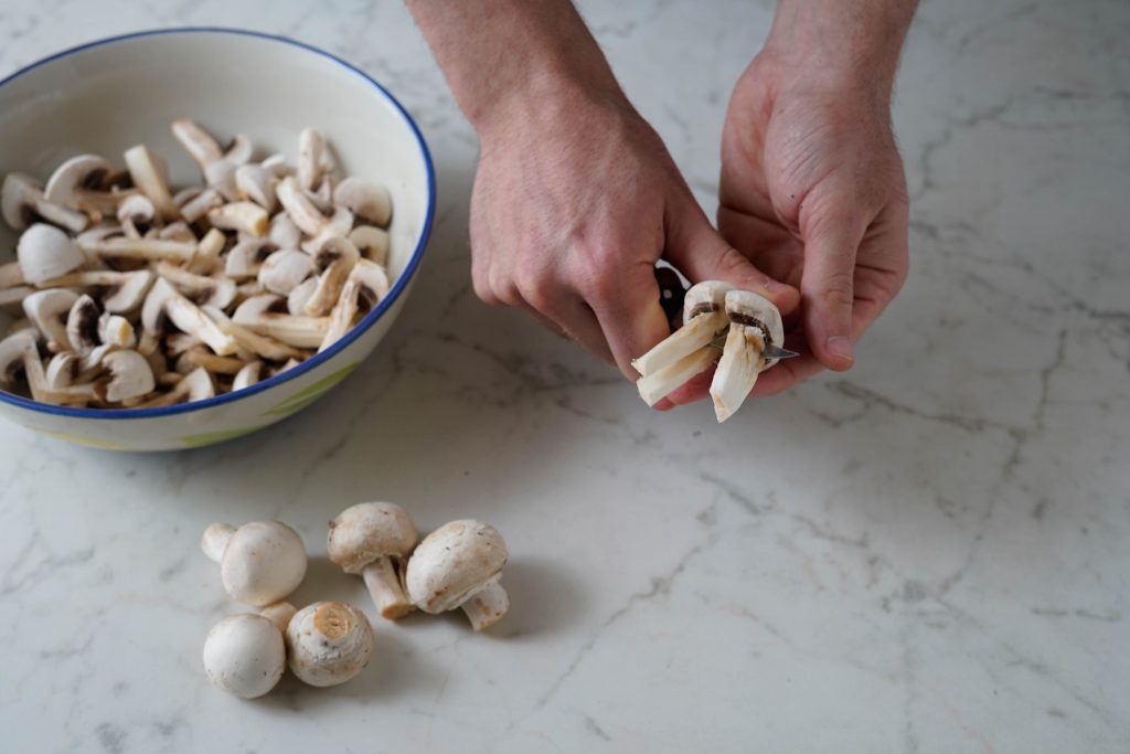 tagliare funghi