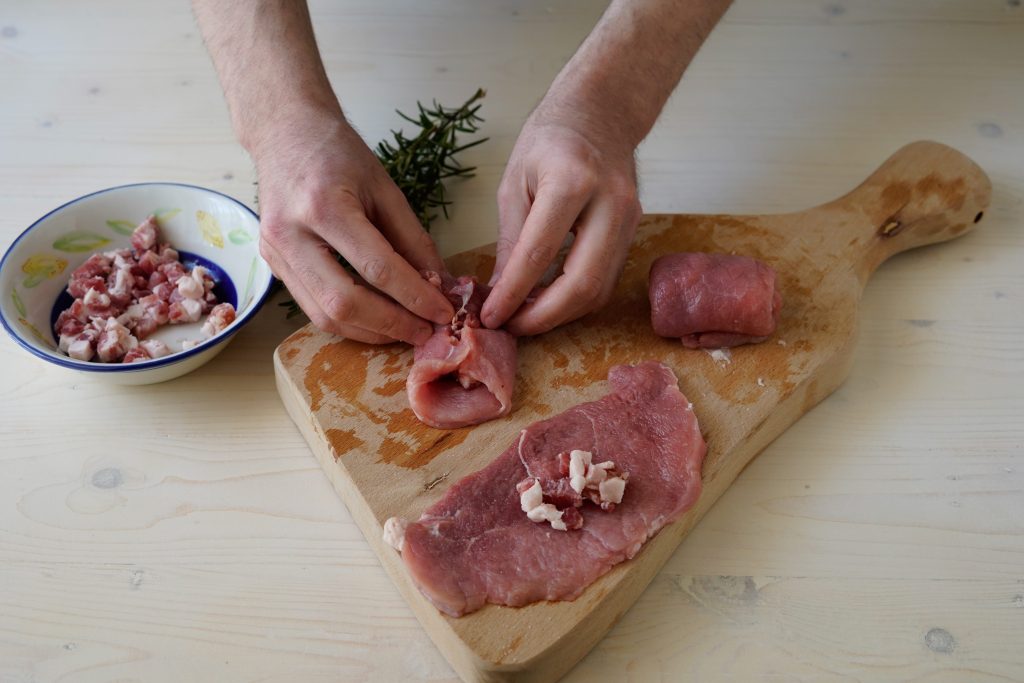 arrotolare lonza su se stessa