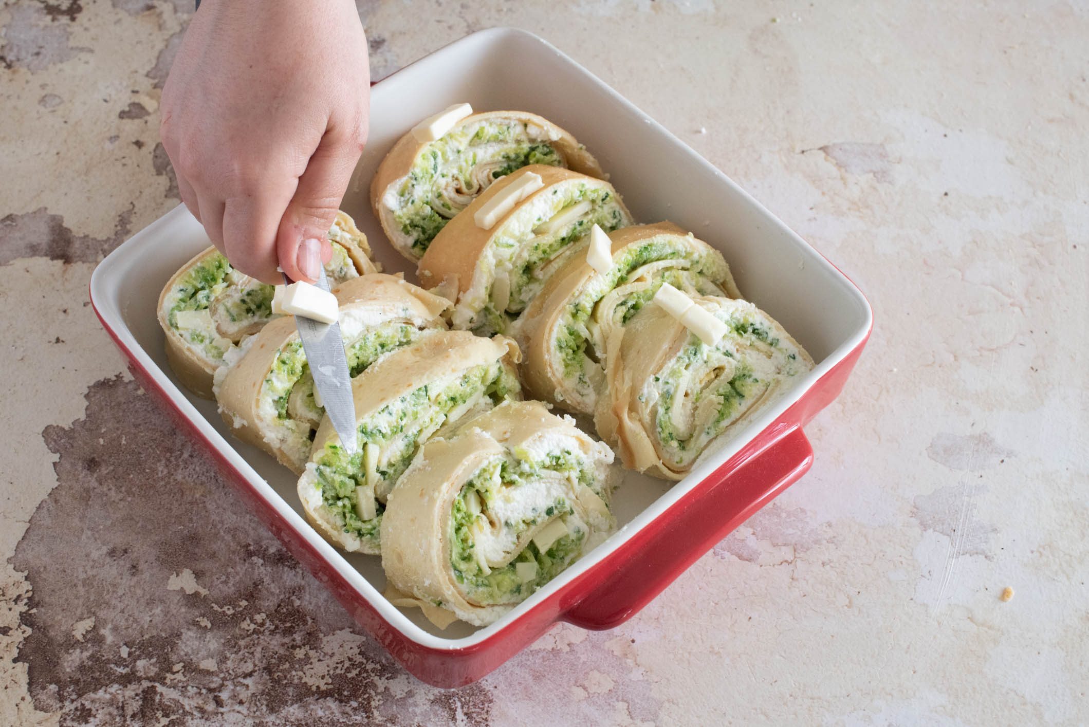 Rotolo di crespelle con zucchine