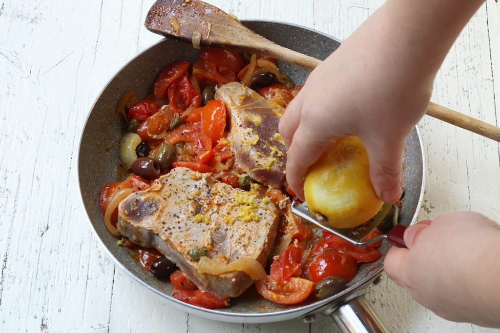 aromatizzare con la buccia di limone