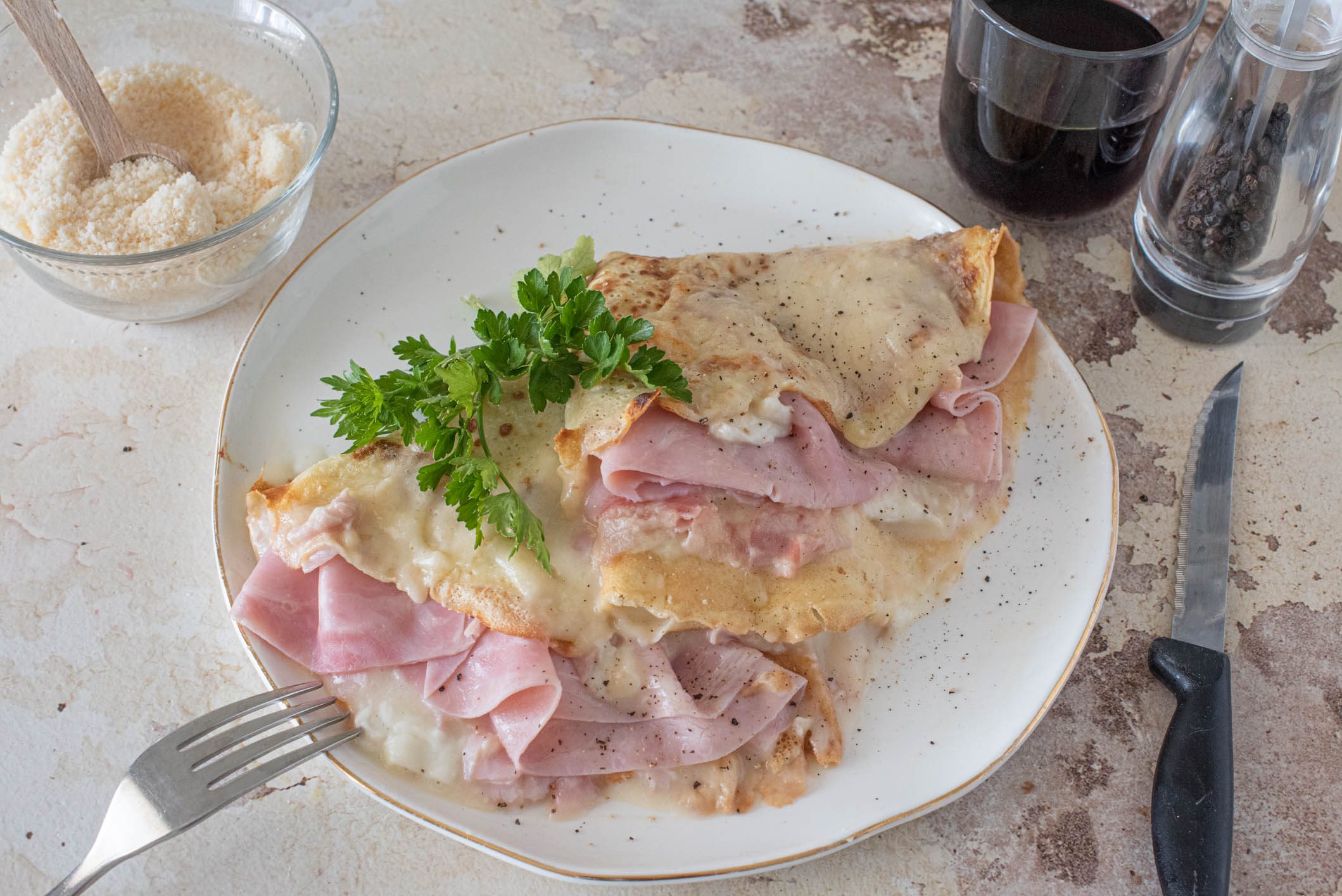 crespelle prosciutto e besciamella