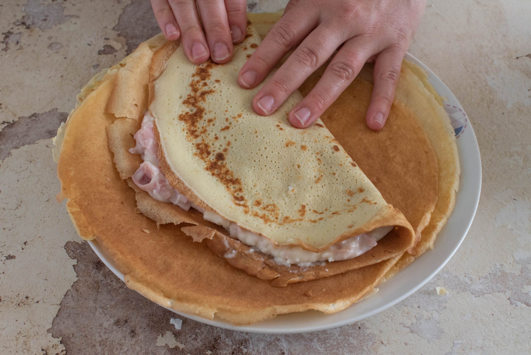 crespelle prosciutto e besciamella