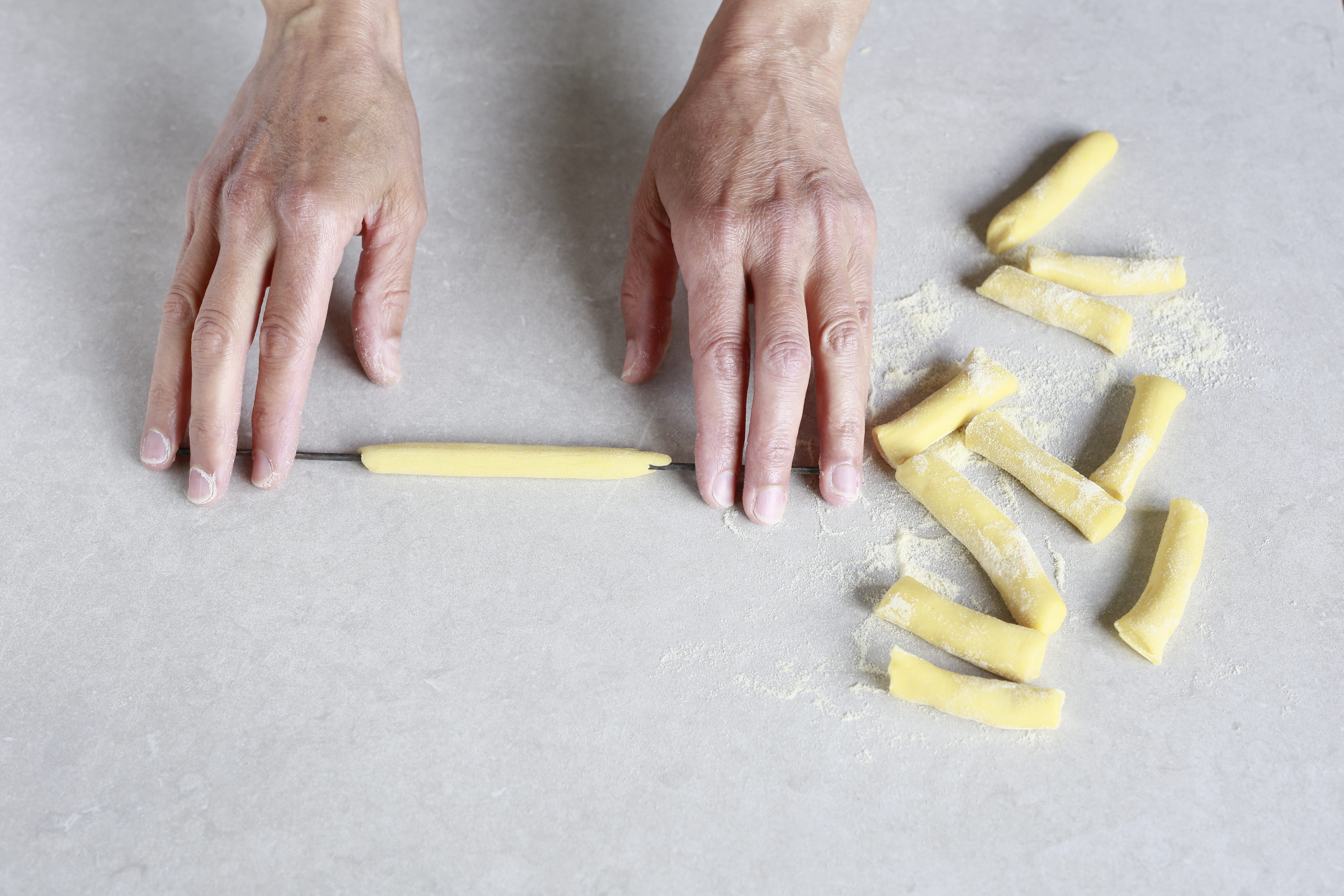 Fusilli cilentani con pomodorini e cacioricotta