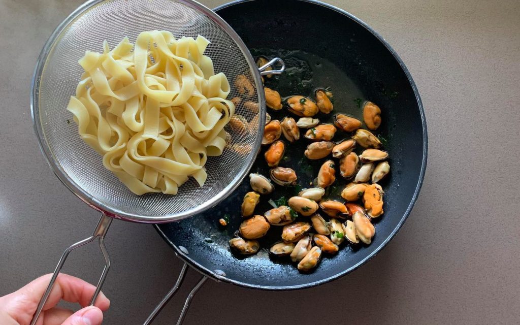 saltare pasta