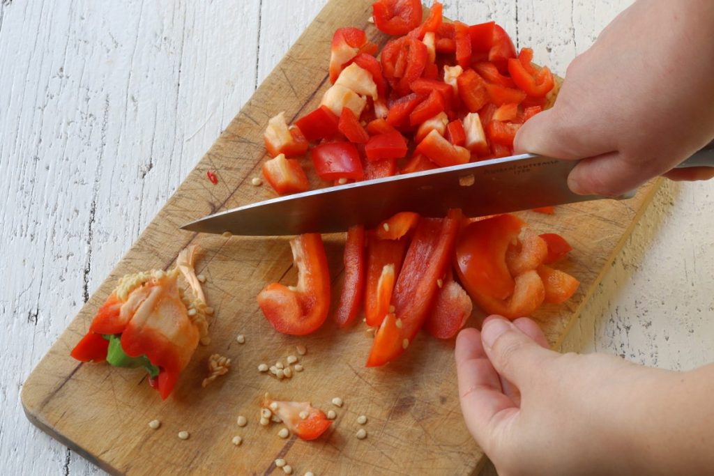 tagliare i peperoni