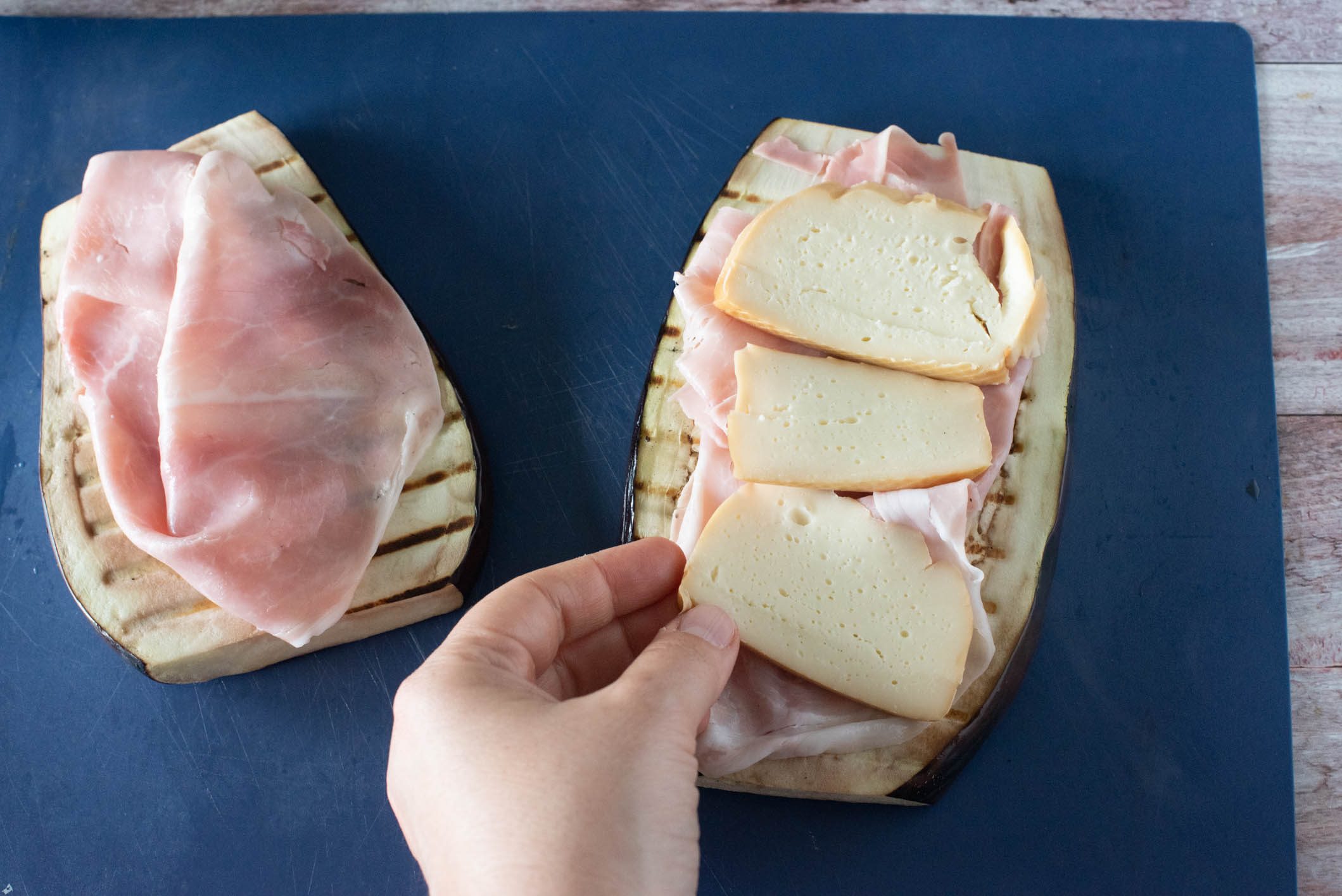Cotolette di melanzane ripiene al forno