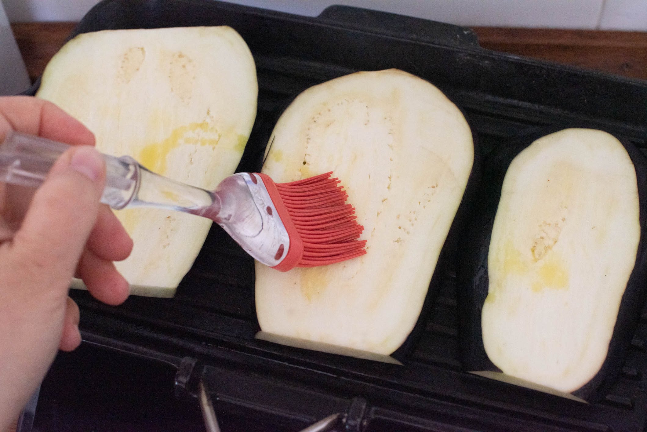 Cotolette di melanzane ripiene al forno