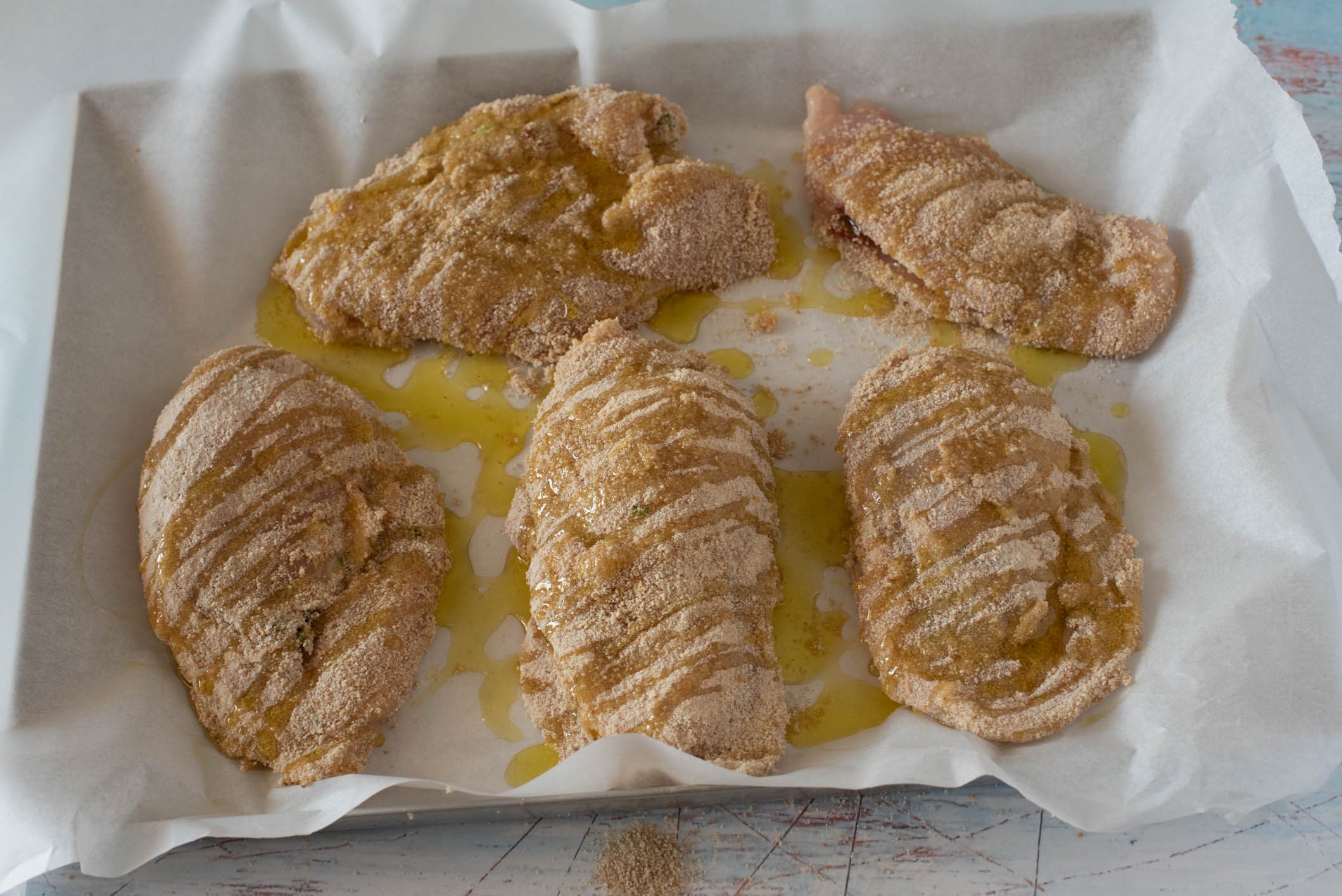 Cotolette di pollo ripiene al forno