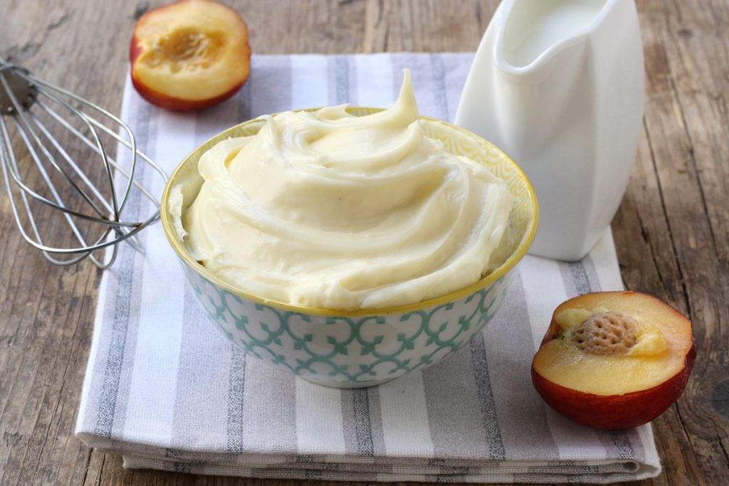 servire la crema di latte