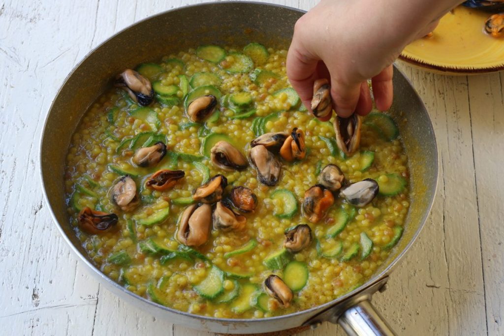 aggiungere le cozze