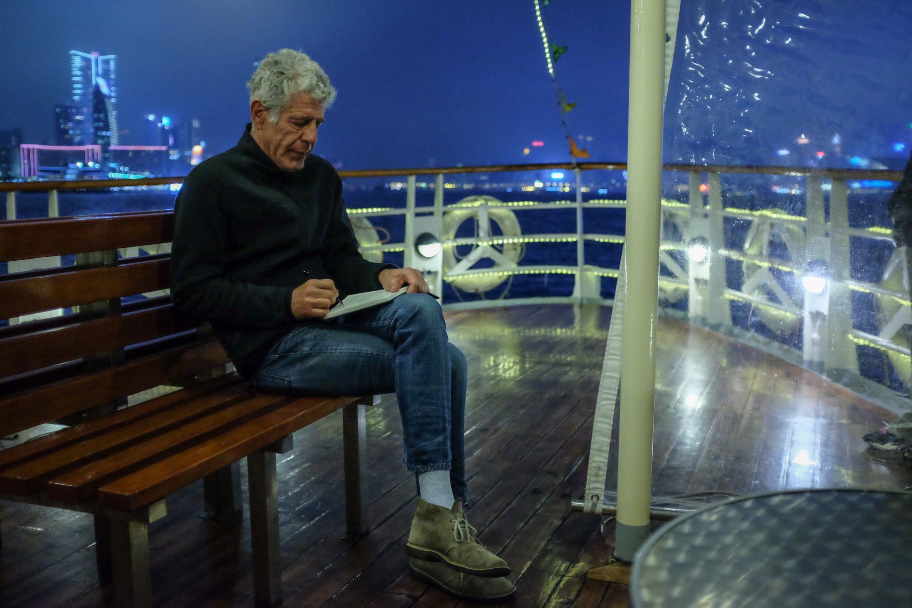 anthony-bourdain-roadrunner