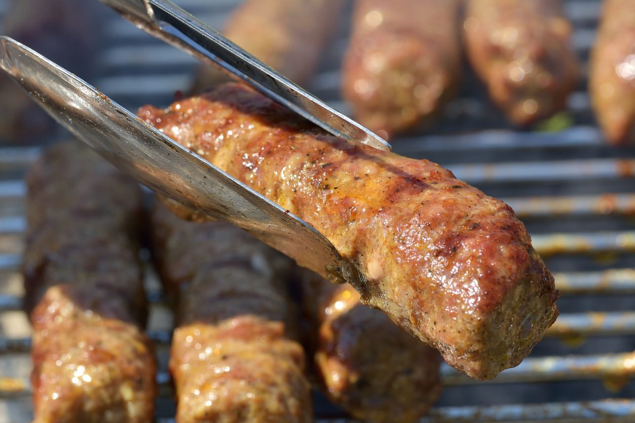 mititei-cosa-mangiare-romania-street-food