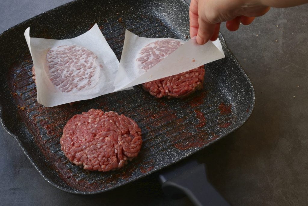 cuocere gli hamburger