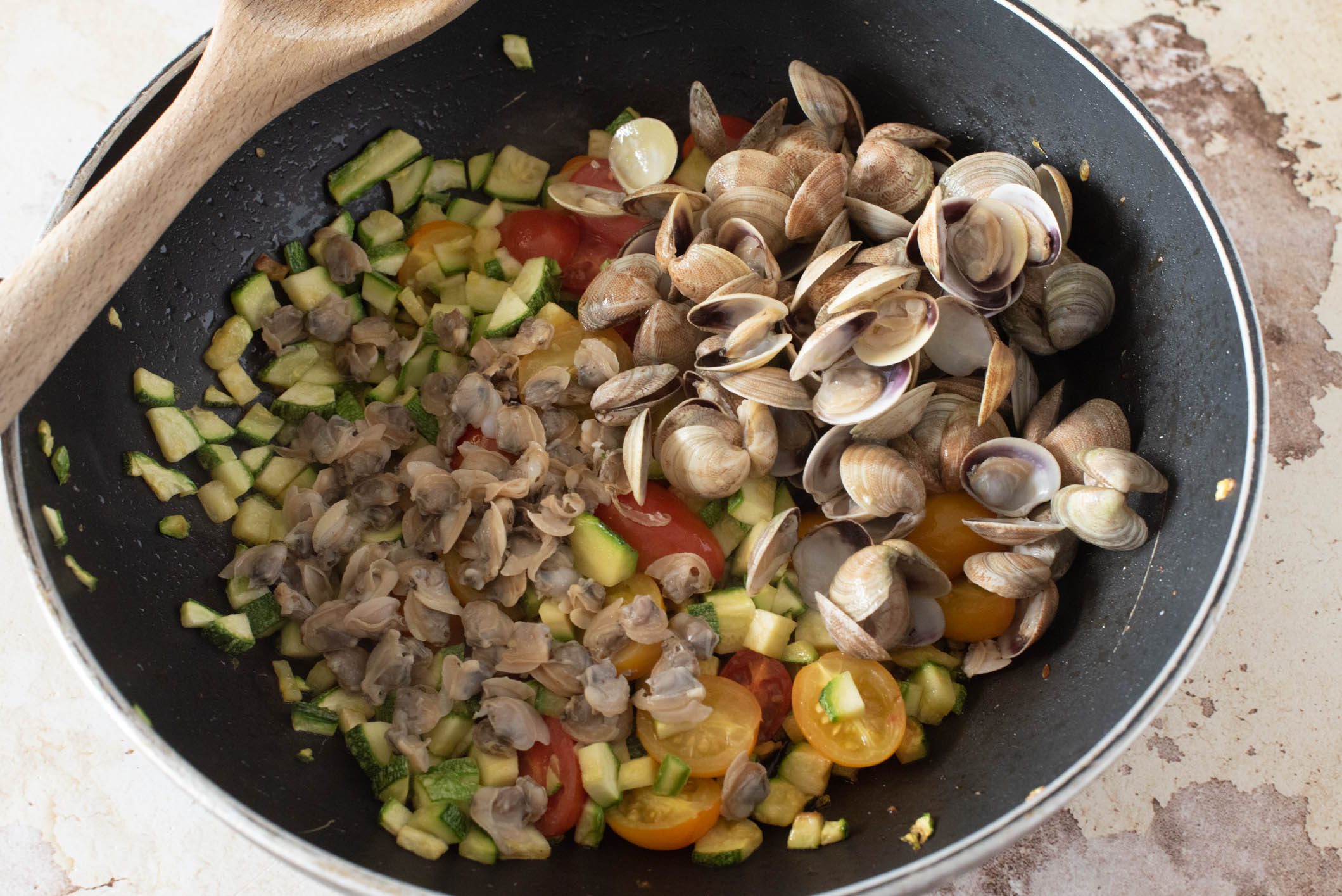 cous cous vongole e zucchine