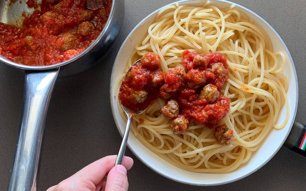 condire spaghetti