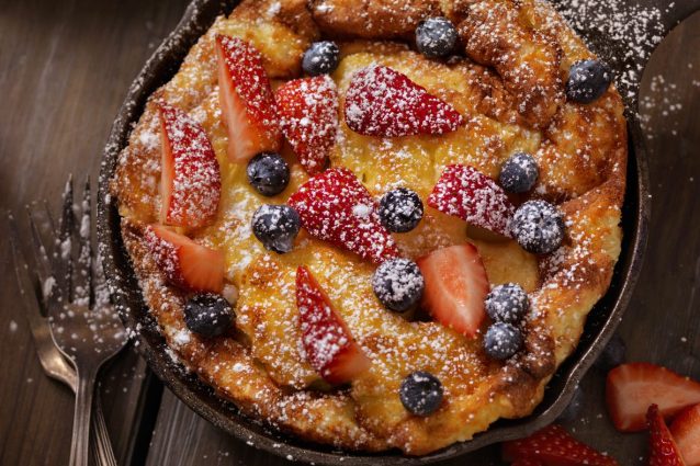 Torta Macedonia La Ricetta Del Dolce Delizioso Con Frutta Fresca Nell Impasto