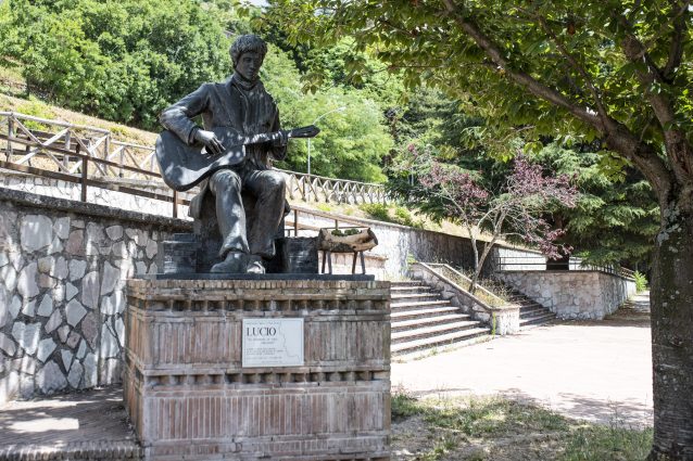 piatti tipici Rieti Terminillo ricette statua battisti poggio bustone