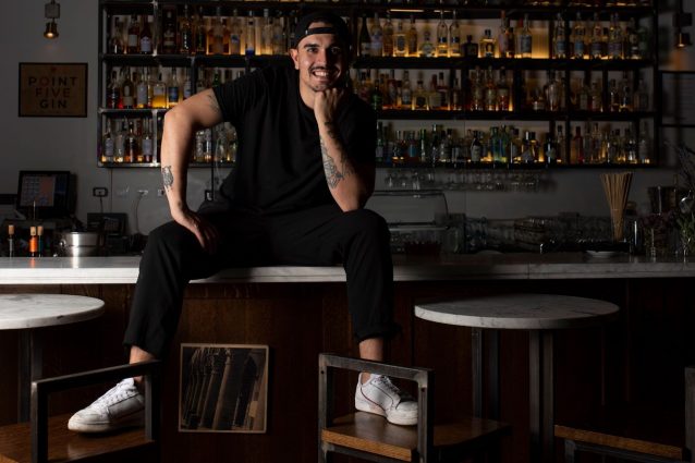 Nico Sacco, bartender del LAB di Viterbo – Ph: Officina Visiva