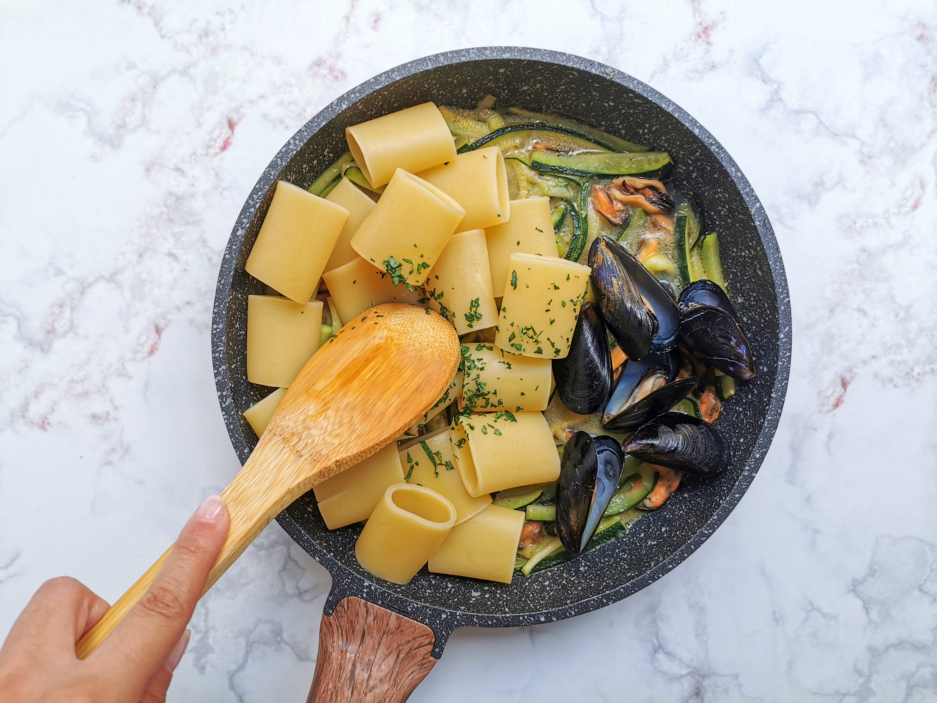 Pasta zucchine e cozze