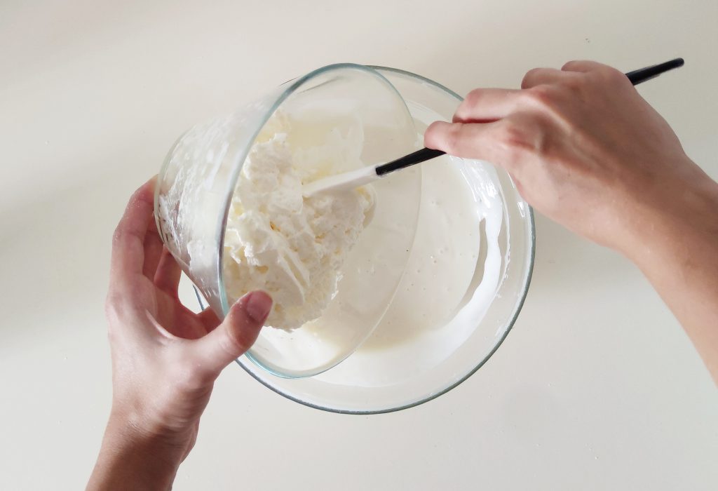 Bicchieri_con_crema_di_albicocche_e_yogurt_7
