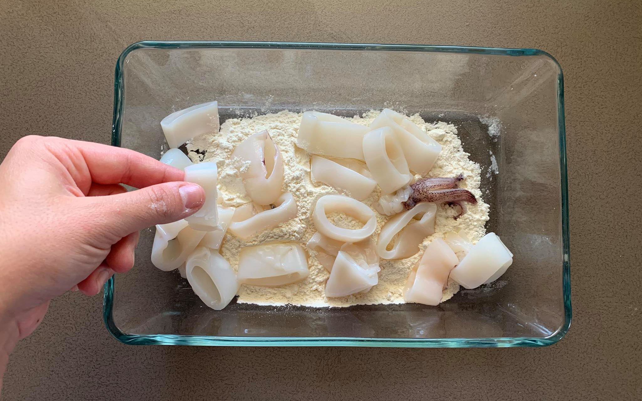 infarinare calamari
