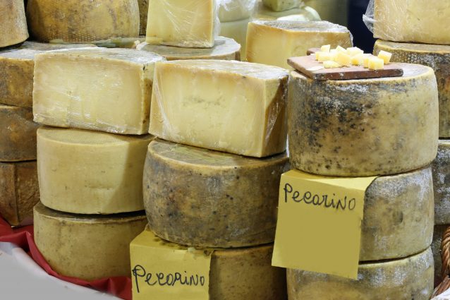 cosa mangiare Civita Bagnoregio formaggio pecorino