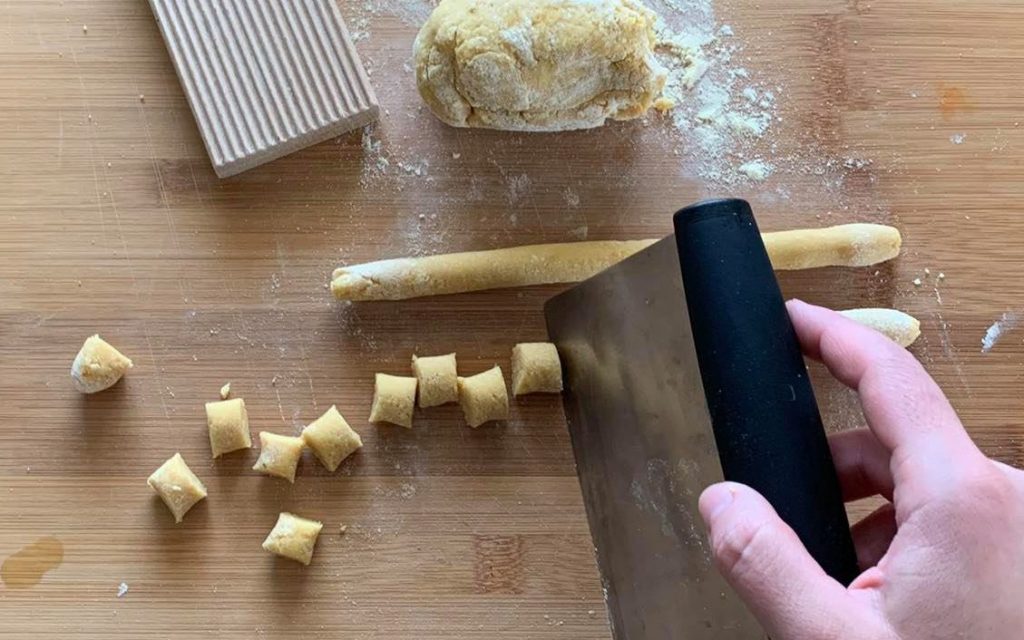 tagliare