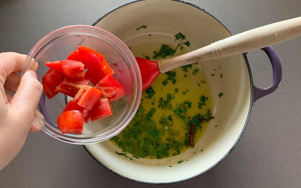 aggiungere pomodori
