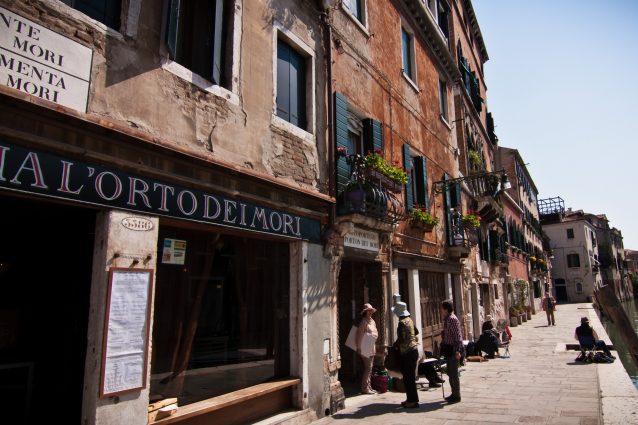 bacari a venezia cosa sono