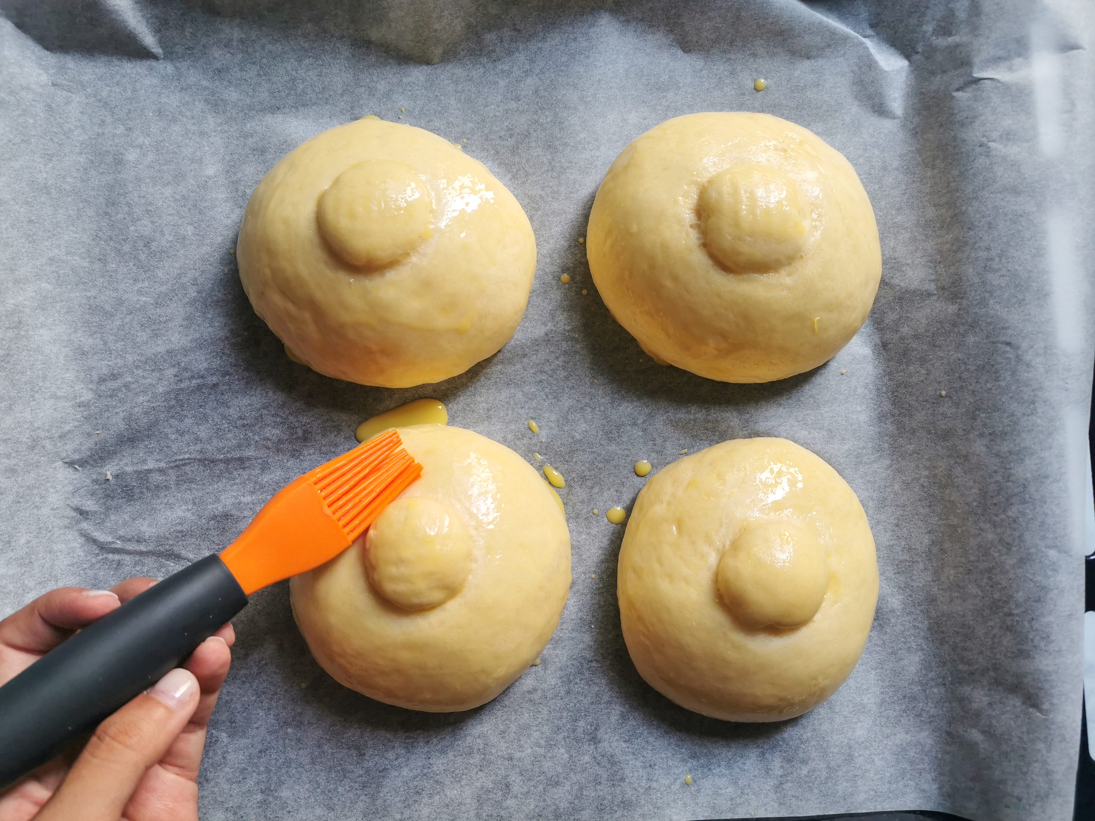Brioches col tuppo