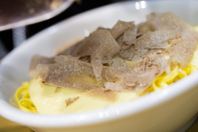 pasta fresca con tartufo bianco