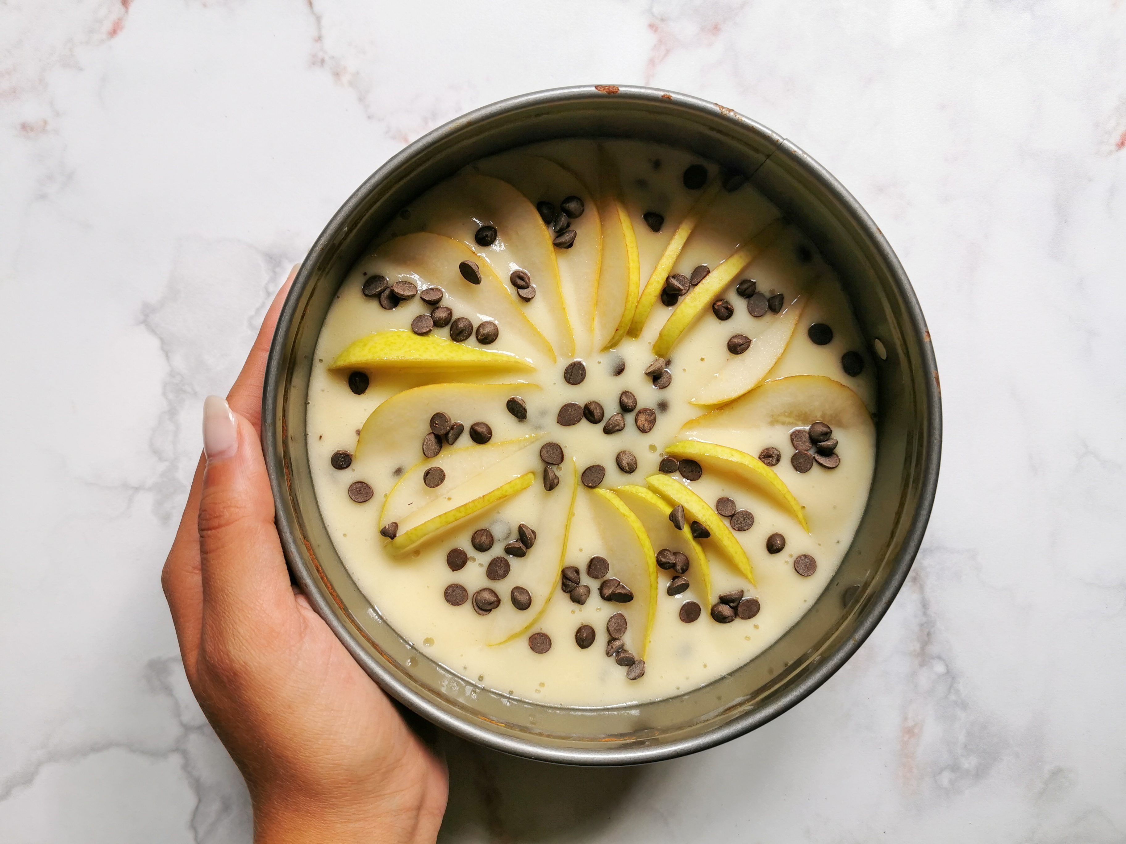 Torta yogurt, pere e cioccolato