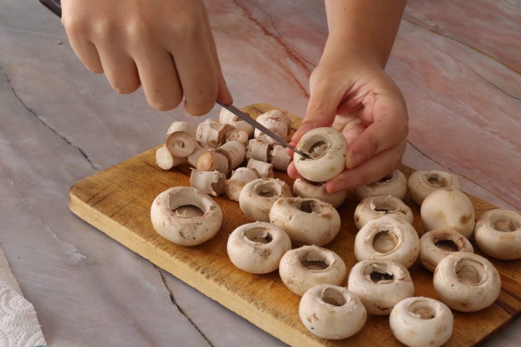 scavare i funghi
