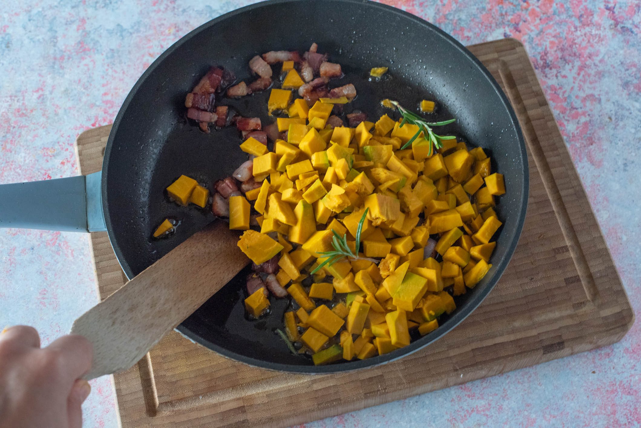 Crostoni zucca e pancetta