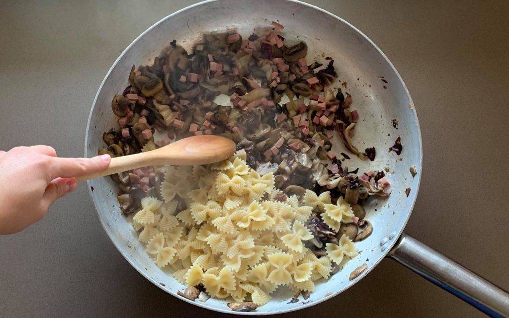 saltare pasta