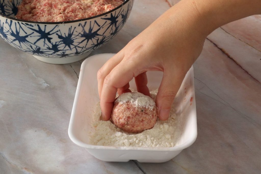 infarinare le polpette