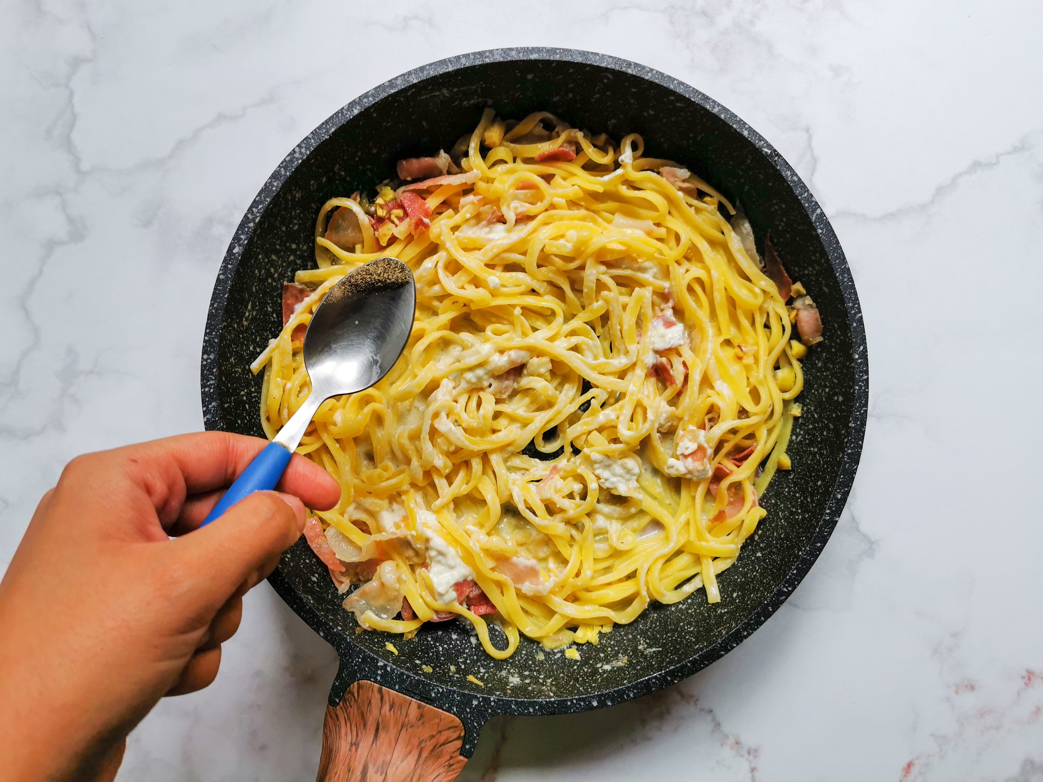 Tagliolini con sugo di castagne e pancetta