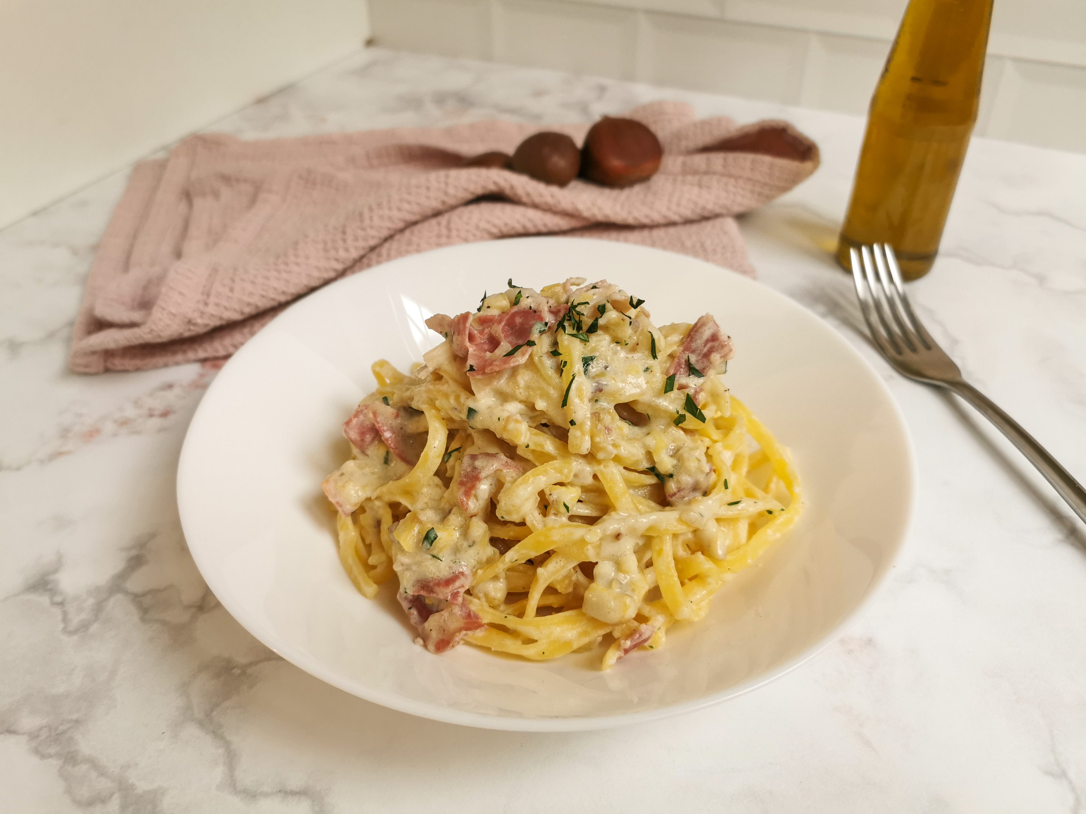 Tagliolini con sugo di castagne e pancetta