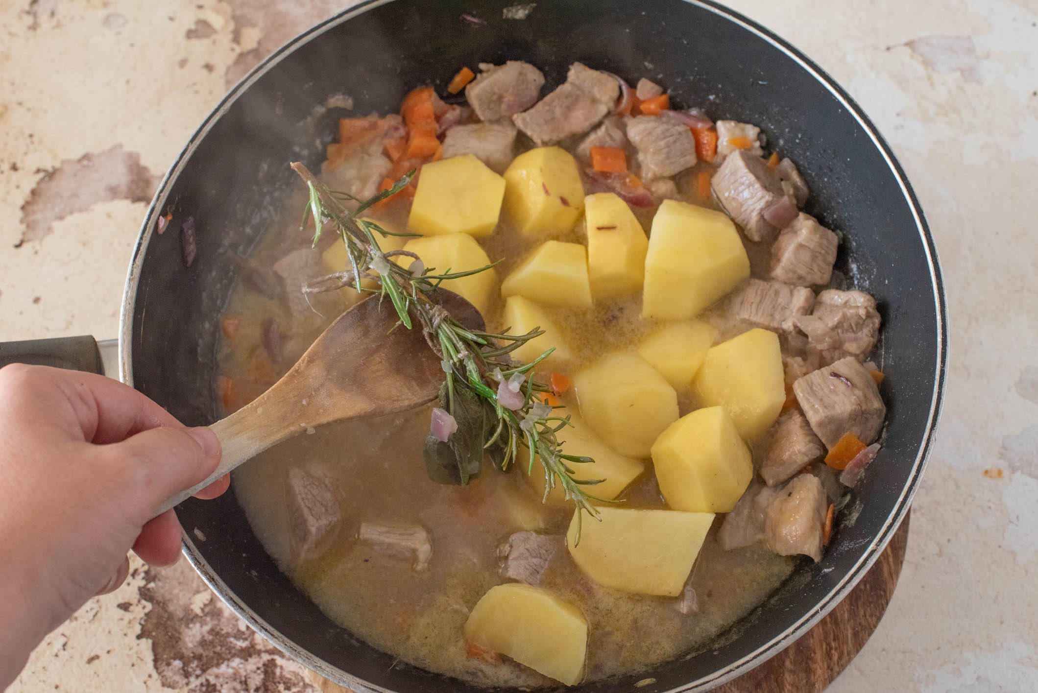 spezzatino di vitello con patate
