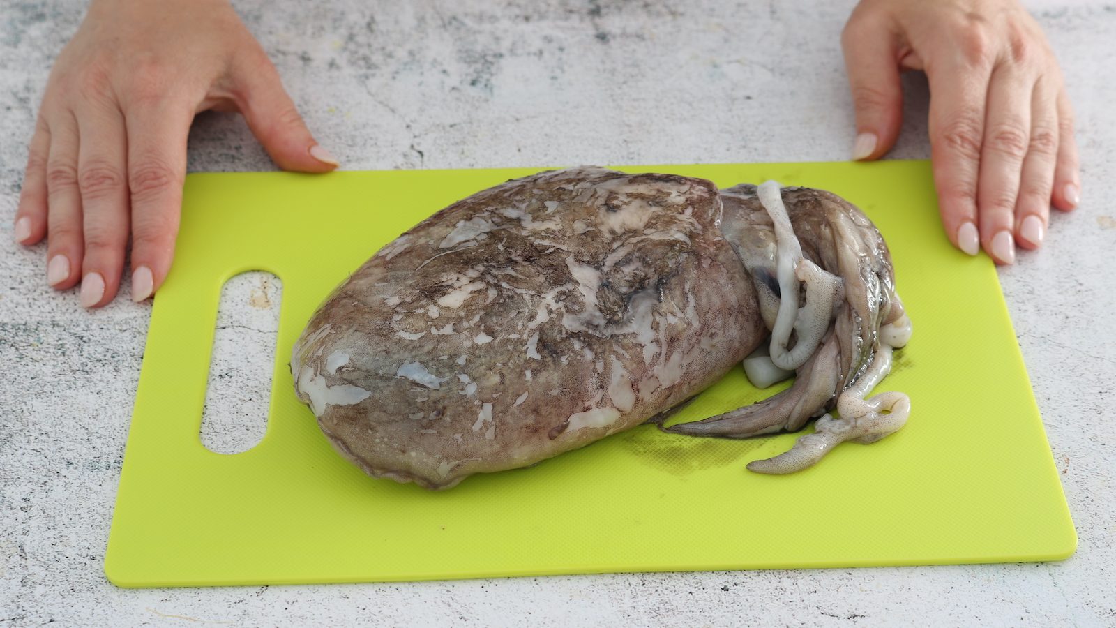 Risotto al nero di seppia la ricetta del grande classico di mare